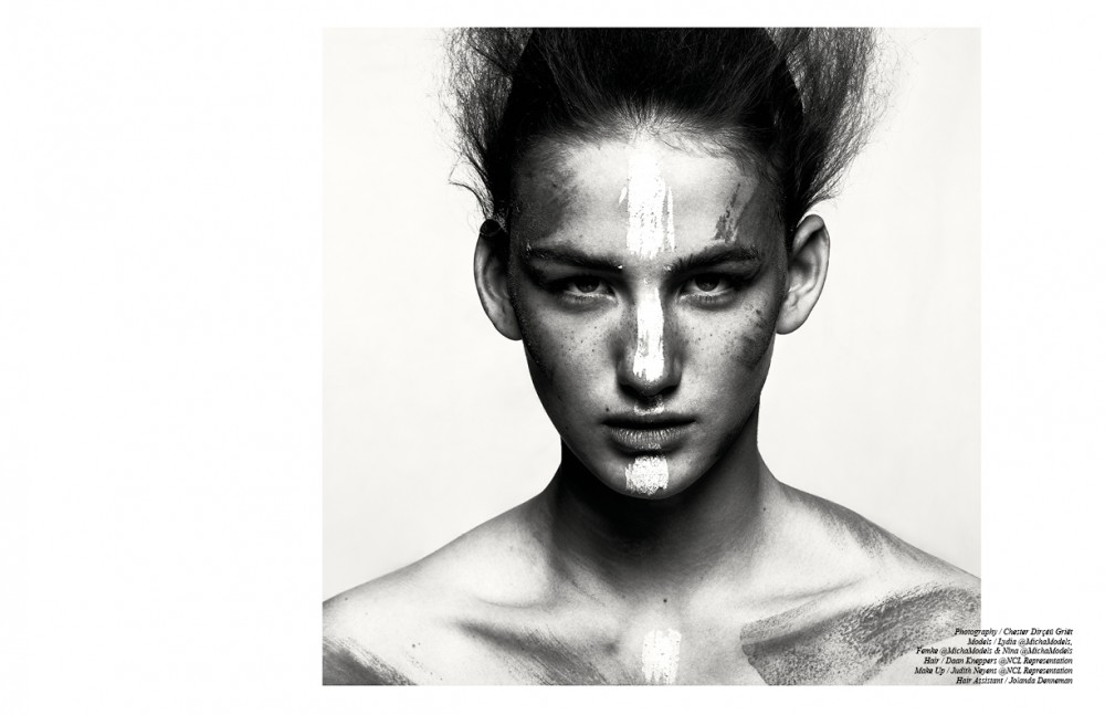 Nina @MichaModels wears Make Up / CHANEL Finishing using dry-shampoo / Schwarzkopf