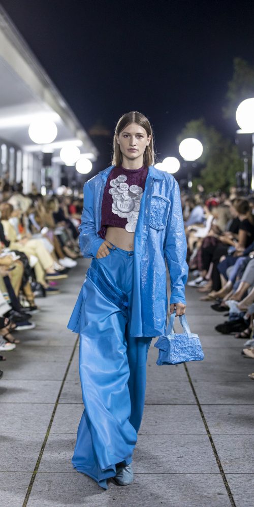 Ania Marincek and Lora Sonney from HEAD – Geneve. Photo by Alexander Palacio.