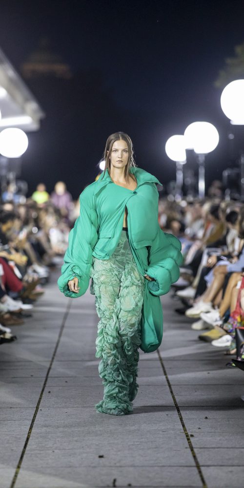 Ania Marincek and Lora Sonney from HEAD – Geneve. Photo by Alexander Palacio.