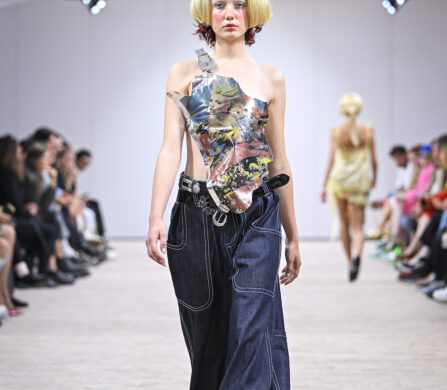 Sari Valenci. Photography | Jure Makovec