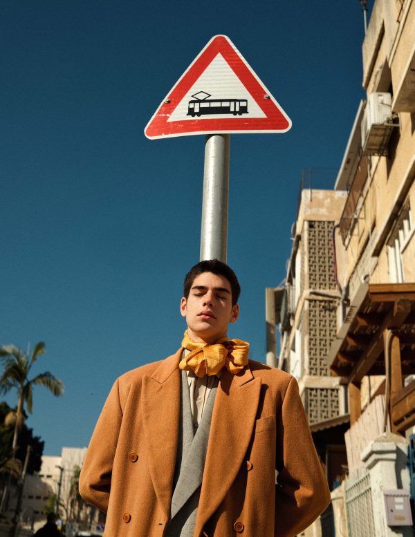 a sleeper in metropolis