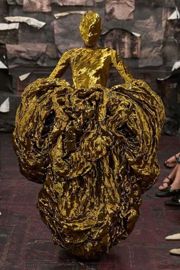 maison margiela artisanal 2025 | glenn martens’ mystical debut