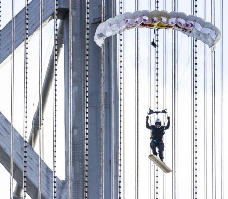 Prada Linea Rossa_Red Bull_Bridge Rider (2)