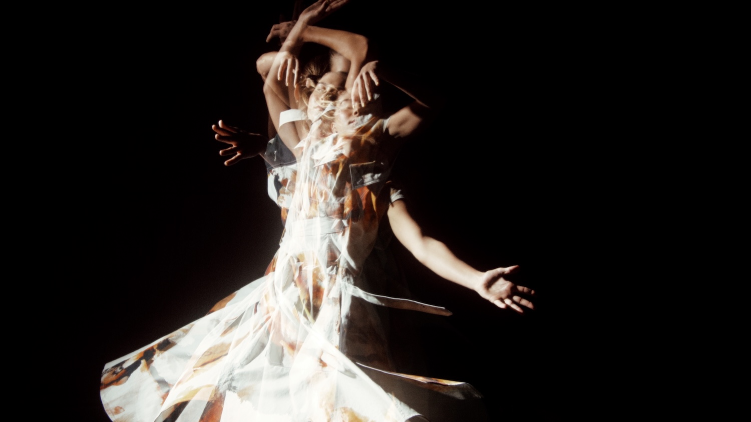 +H24470-Y-3_US-OPEN_Mood-04_16x9_NO-LOGO_04-1341821