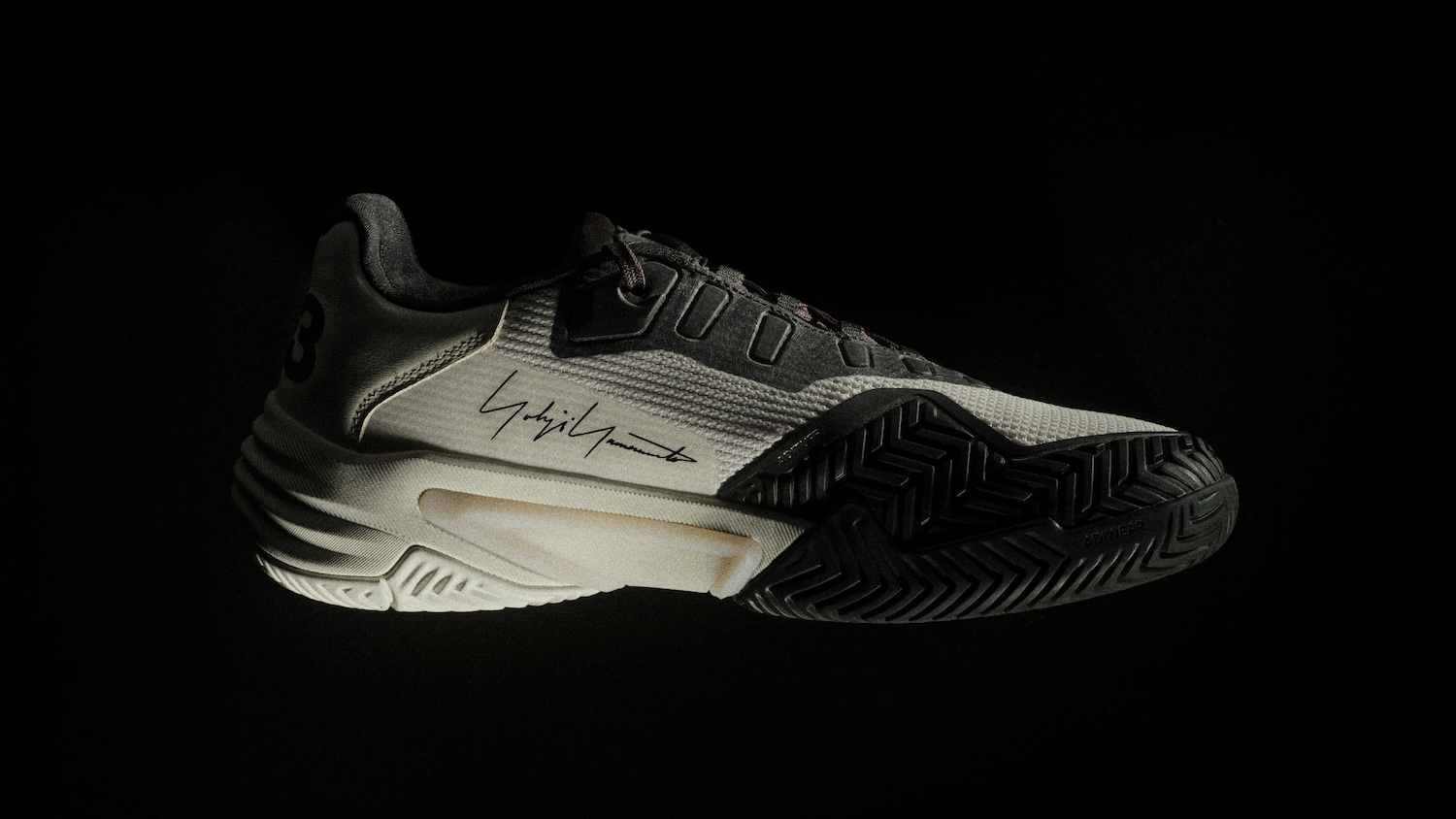 +H24470-Y-3_US-OPEN_StillLife_FTW_16x9_NO-LOGO_60-1342198