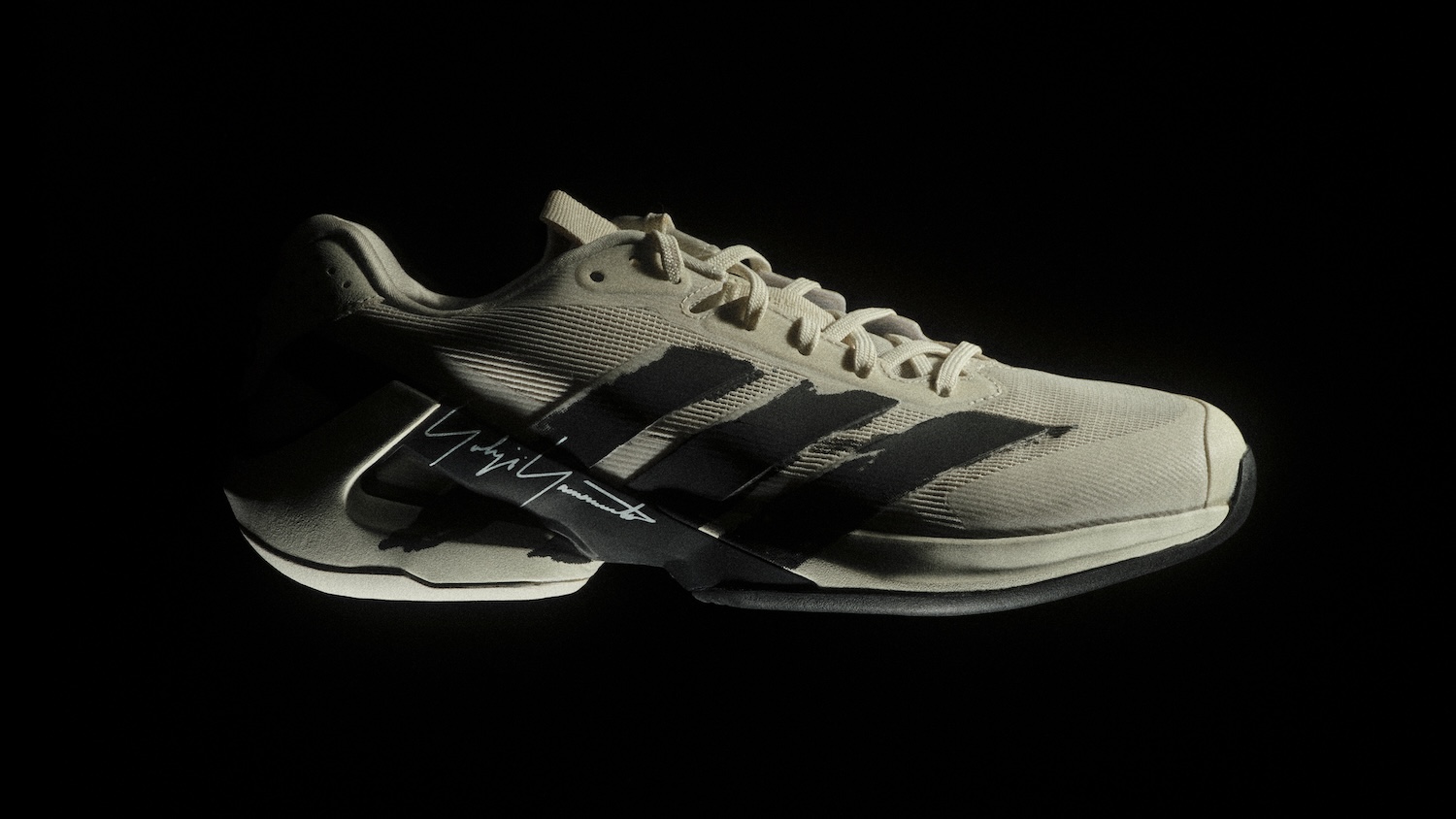 +H24470-Y-3_US-OPEN_StillLife_FTW_16x9_NO-LOGO_68-1342203