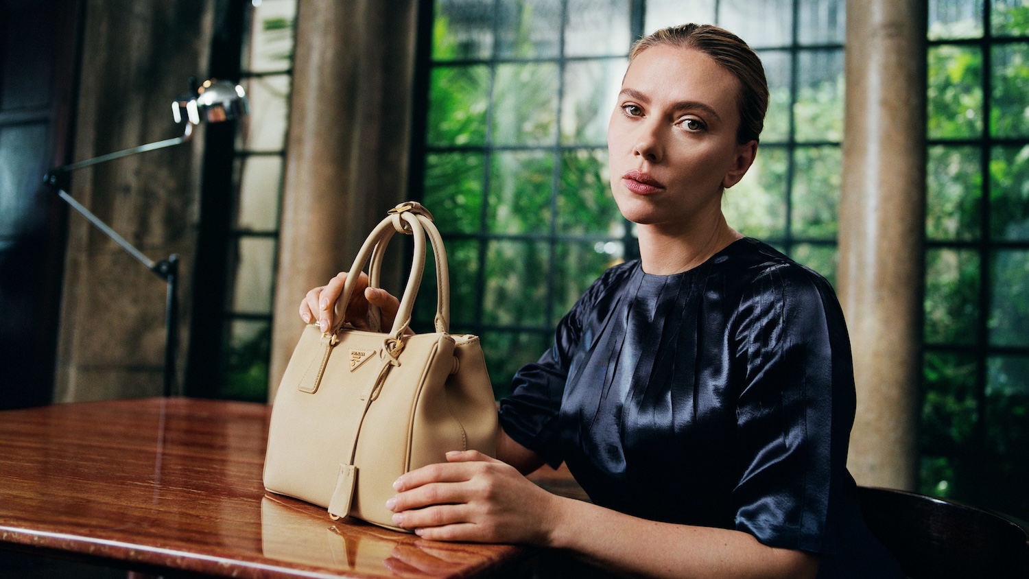 Prada Galleria_Leathergoods 2025 adv campaign (1)