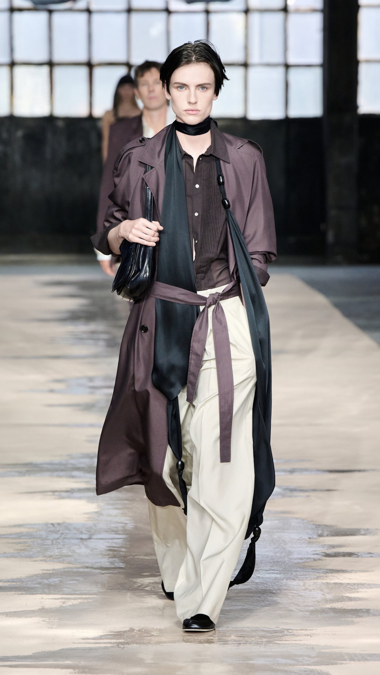 BOSS_Spring_Summer_26_Fashion_Show_RUNWAY_005_9x16__image-mid-res