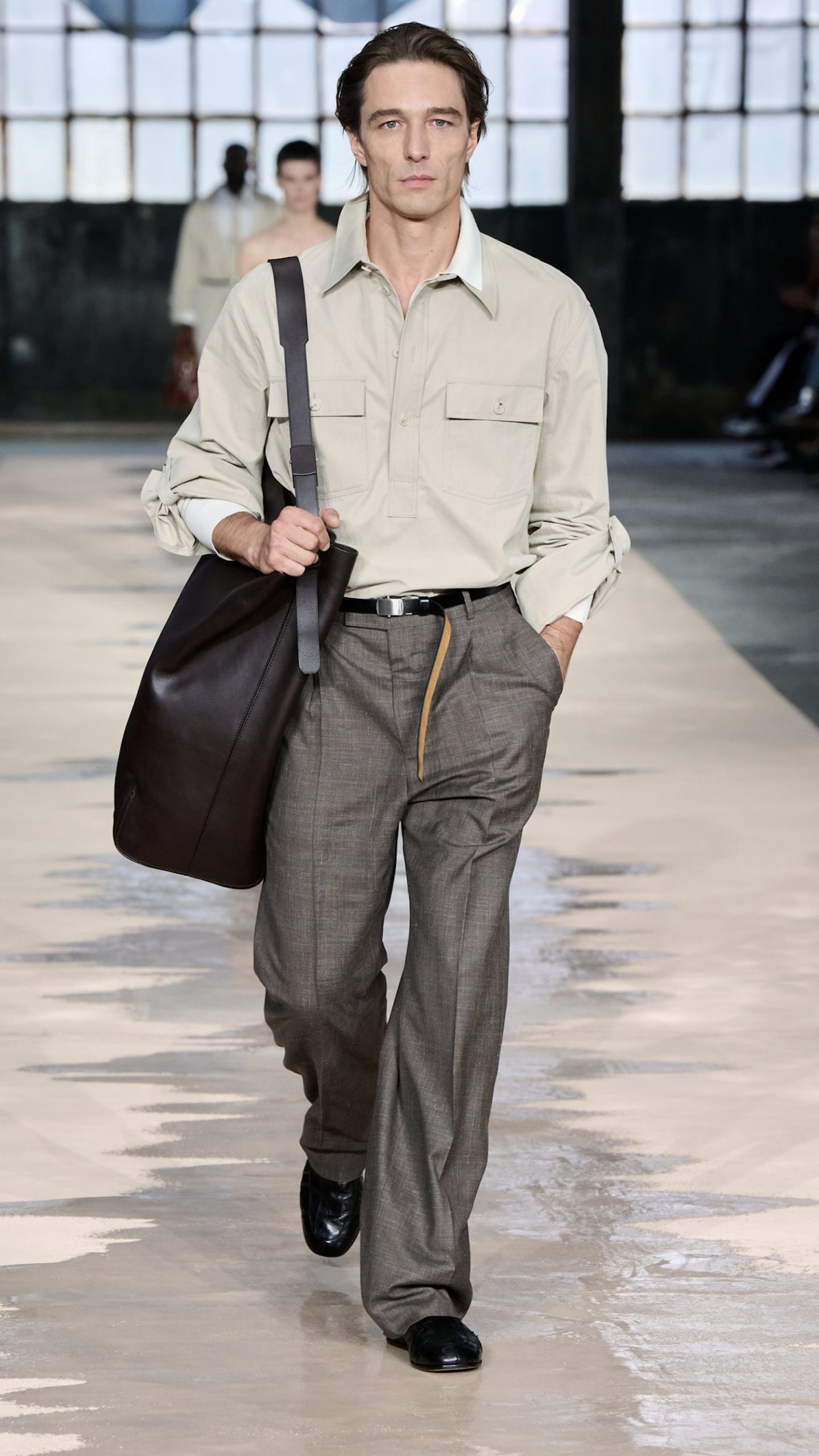 BOSS_Spring_Summer_26_Fashion_Show_RUNWAY_008_9x16__image-mid-res