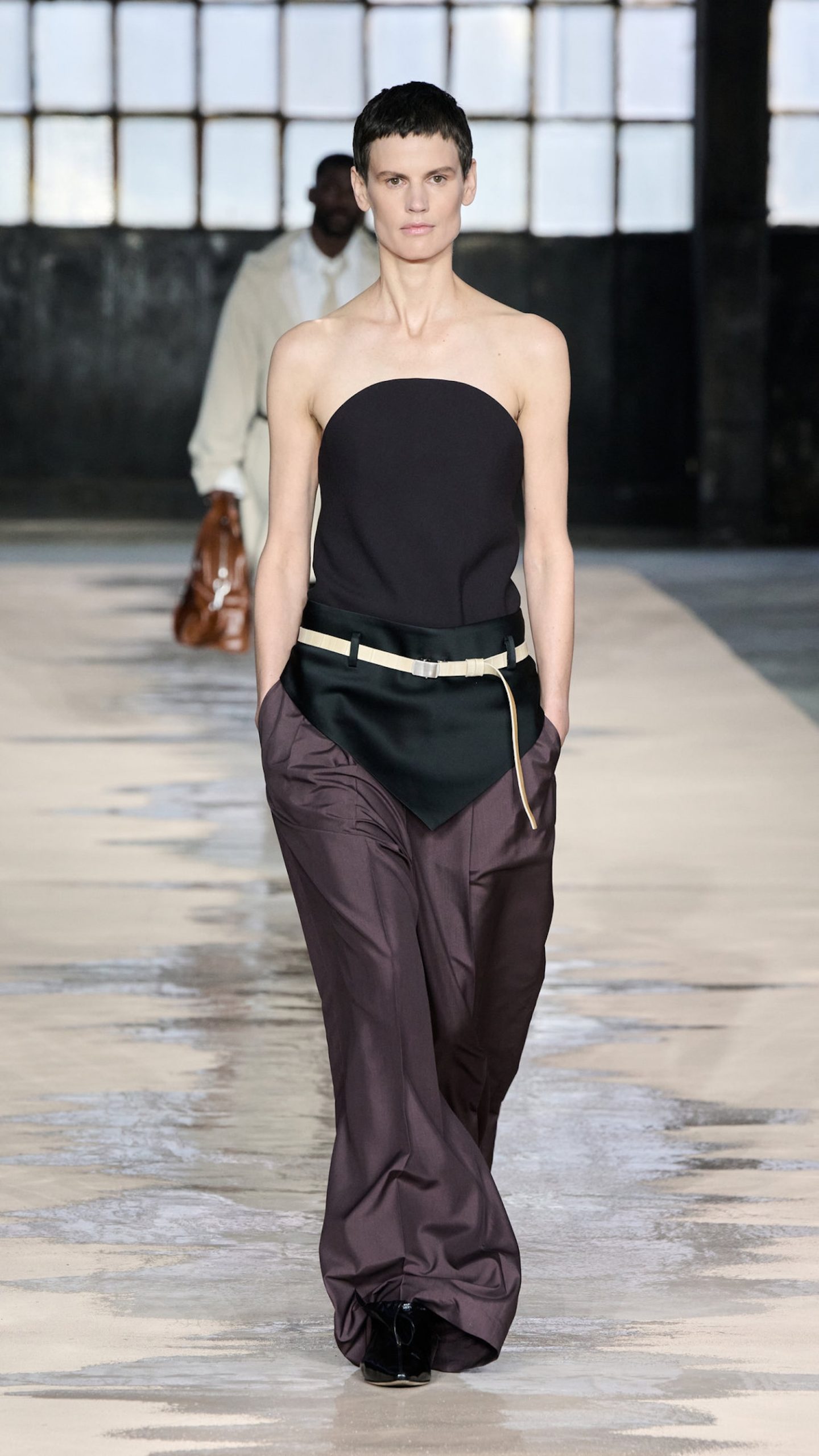 BOSS_Spring_Summer_26_Fashion_Show_RUNWAY_009_9x16__image-mid-res