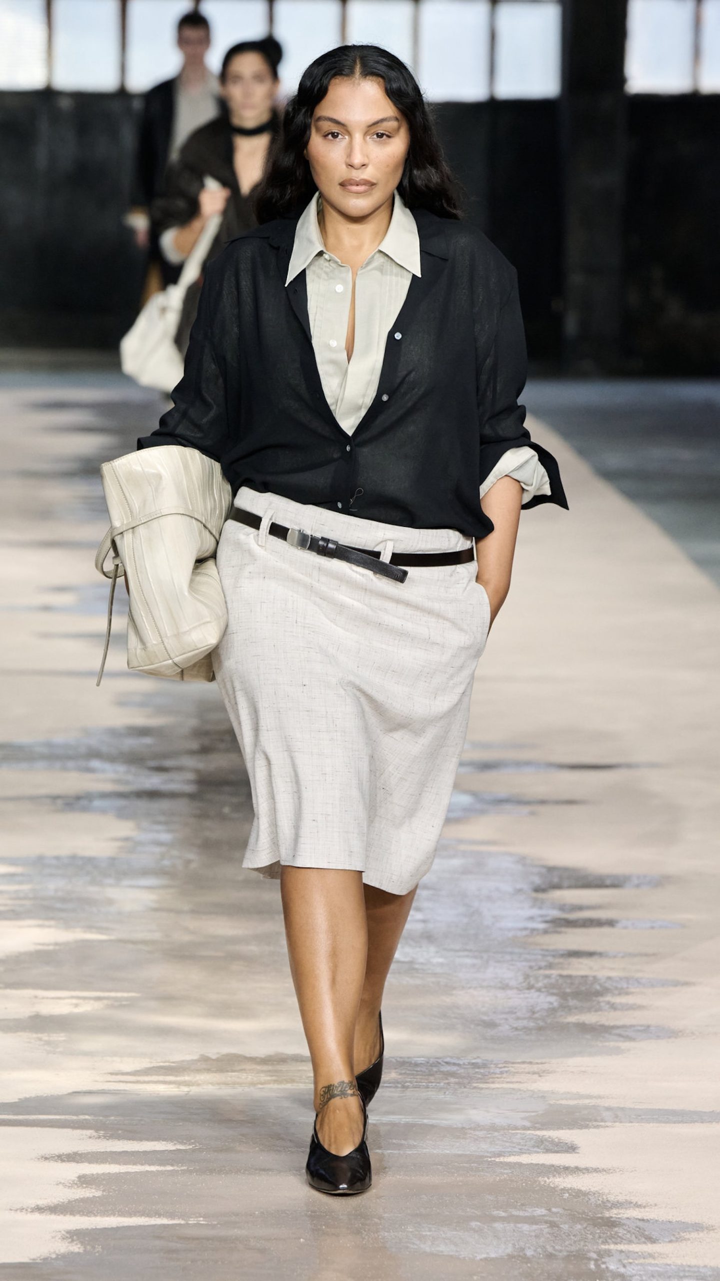 BOSS_Spring_Summer_26_Fashion_Show_RUNWAY_015_9x16__image-mid-res