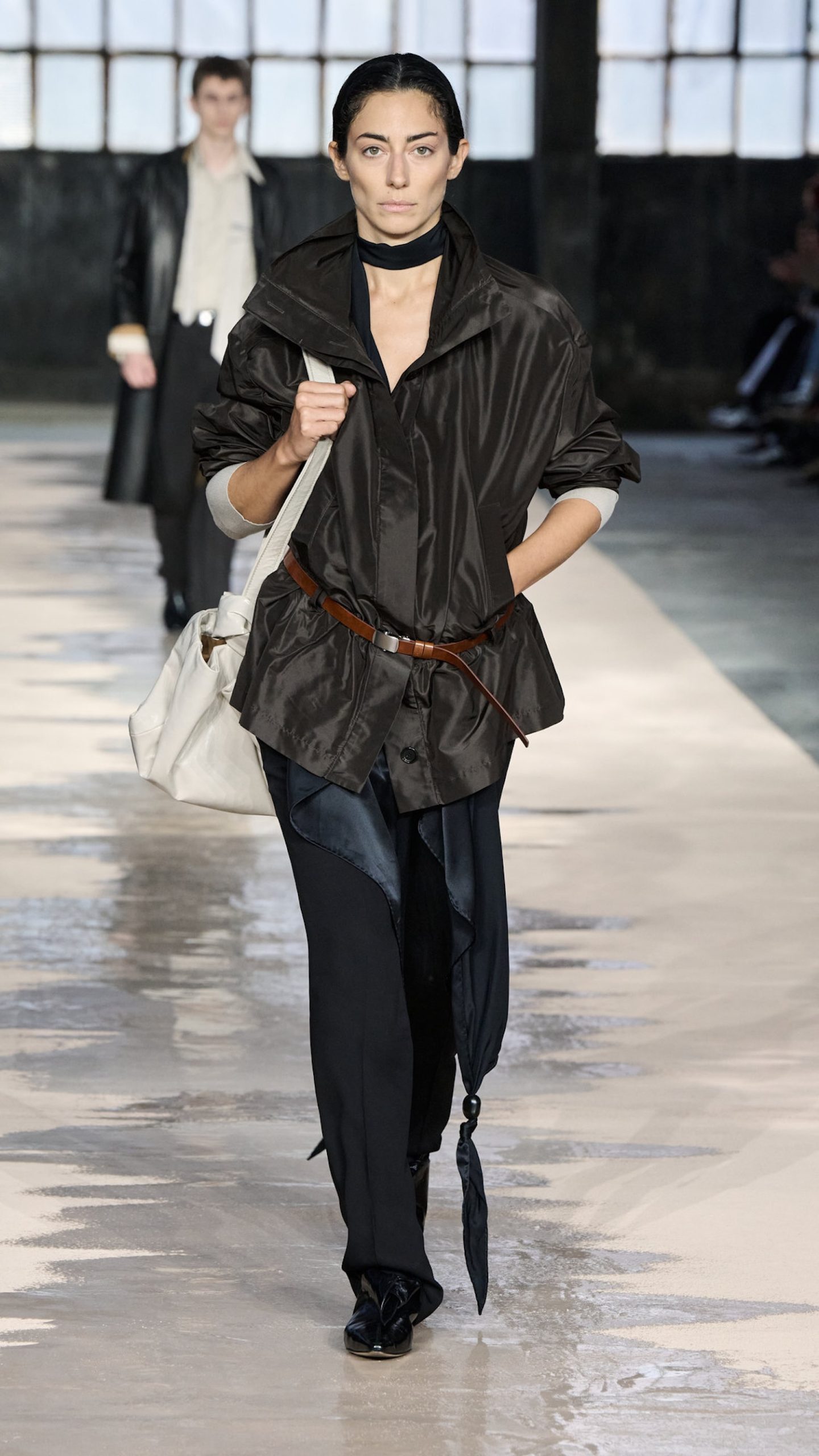 BOSS_Spring_Summer_26_Fashion_Show_RUNWAY_016_9x16__image-mid-res