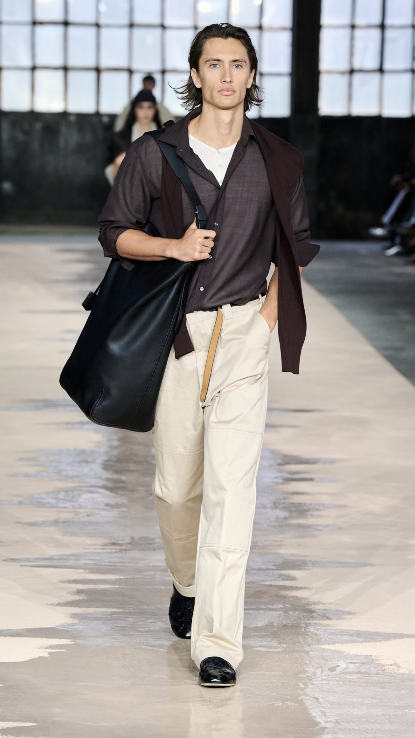 BOSS_Spring_Summer_26_Fashion_Show_RUNWAY_022_9x16__image-mid-res