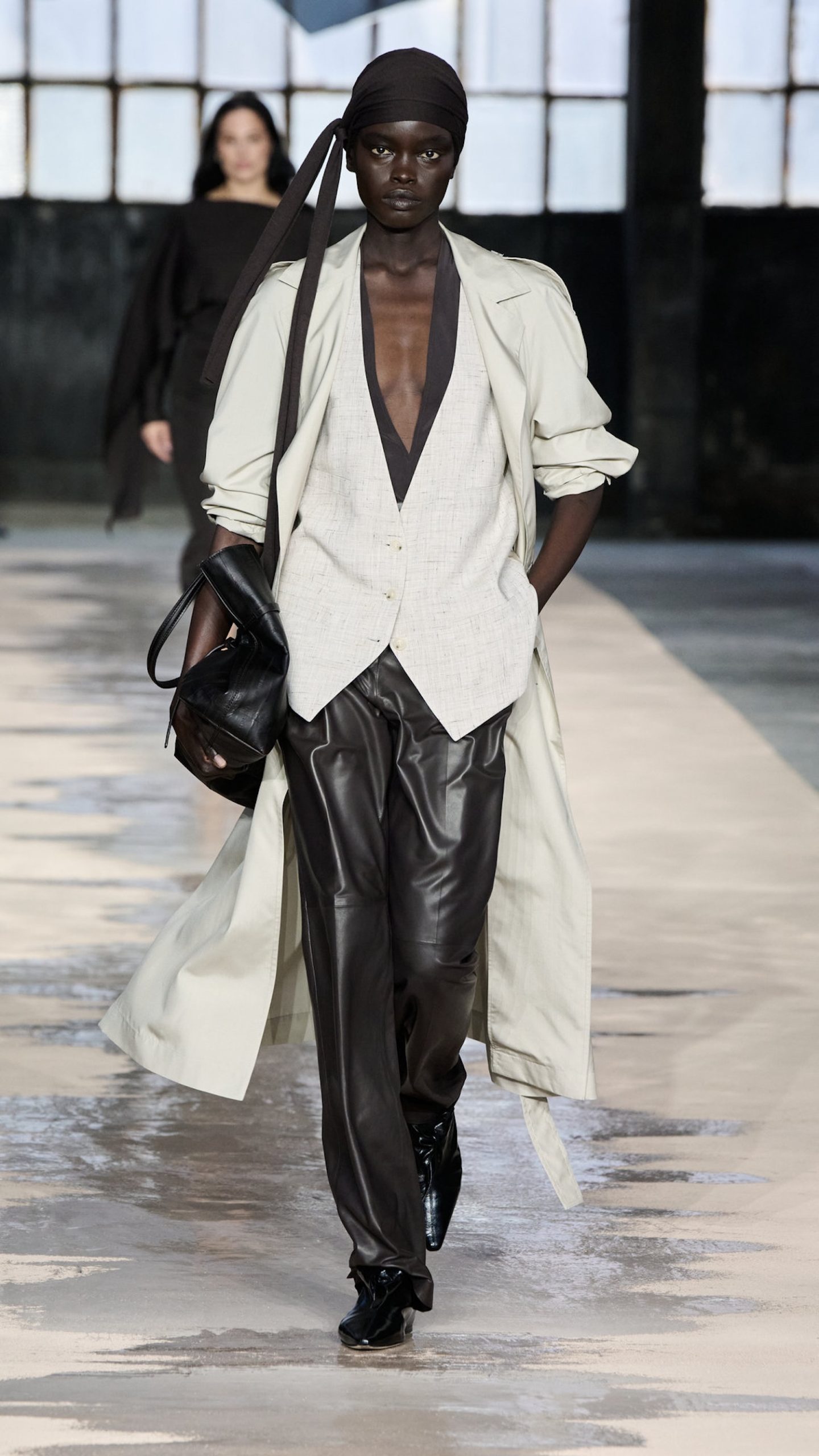 BOSS_Spring_Summer_26_Fashion_Show_RUNWAY_028_9x16__image-mid-res