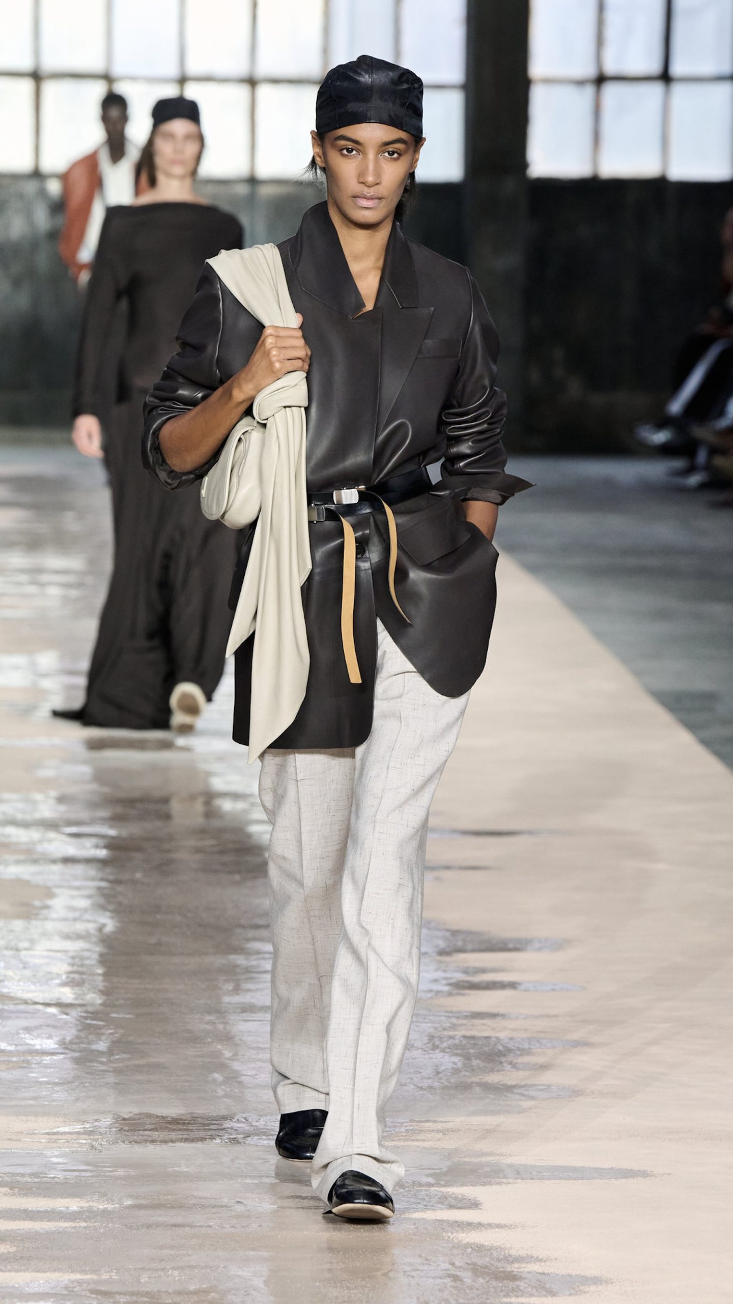 BOSS_Spring_Summer_26_Fashion_Show_RUNWAY_034_9x16__image-mid-res