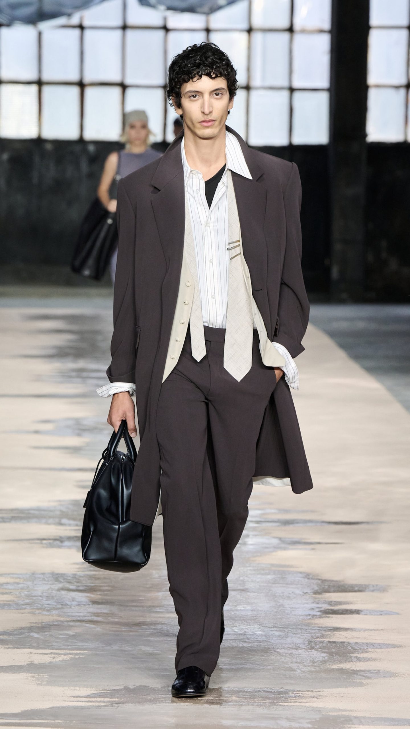 BOSS_Spring_Summer_26_Fashion_Show_RUNWAY_040_9x16__image-mid-res