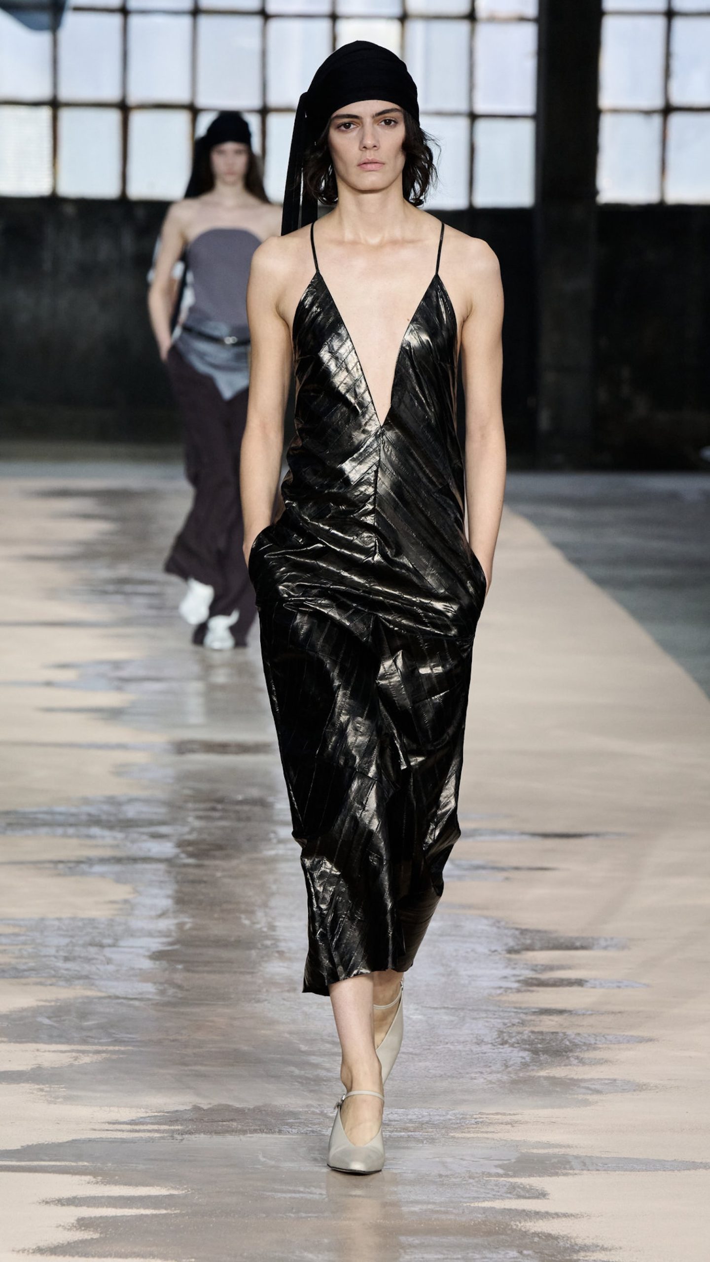 BOSS_Spring_Summer_26_Fashion_Show_RUNWAY_052_9x16__image-mid-res