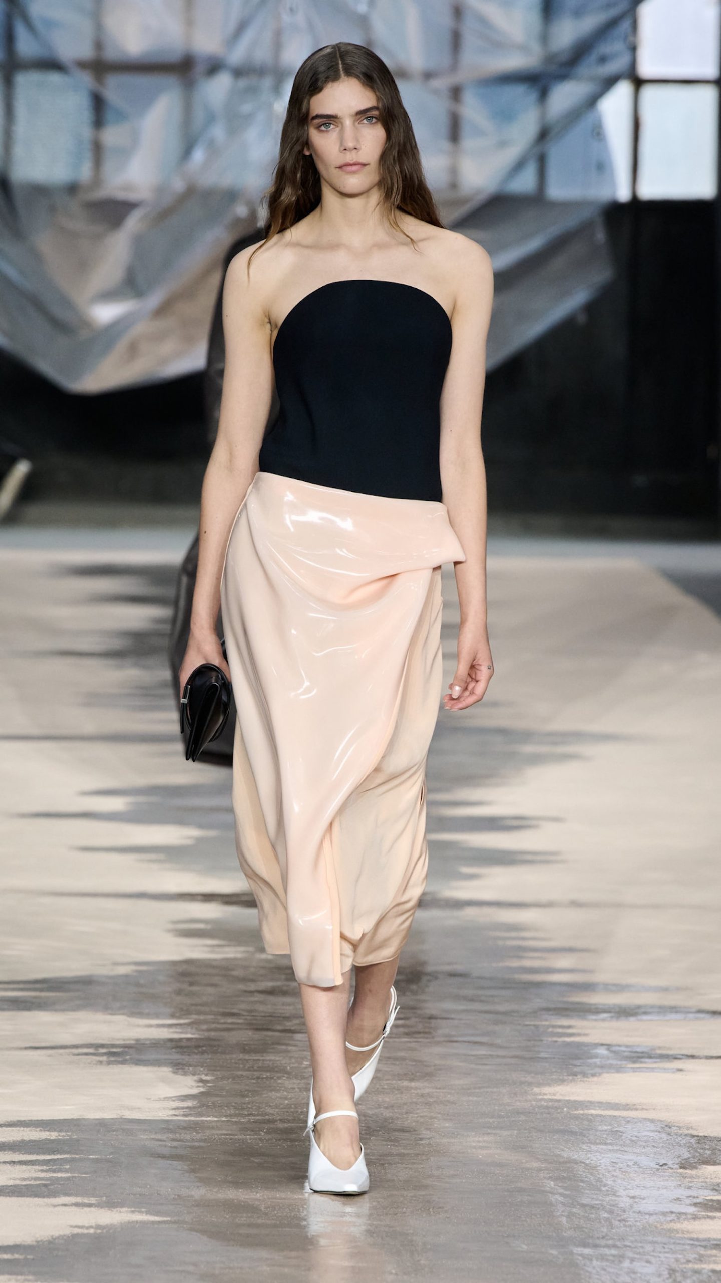 BOSS_Spring_Summer_26_Fashion_Show_RUNWAY_063_9x16__image-mid-res