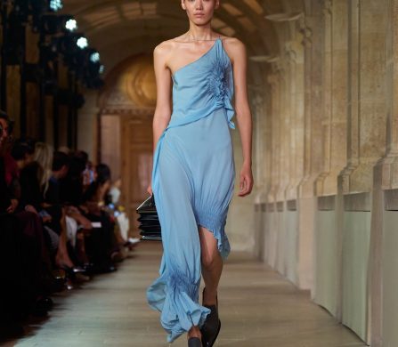 VB_SS26_4x5_RUNWAY_LOOK_09