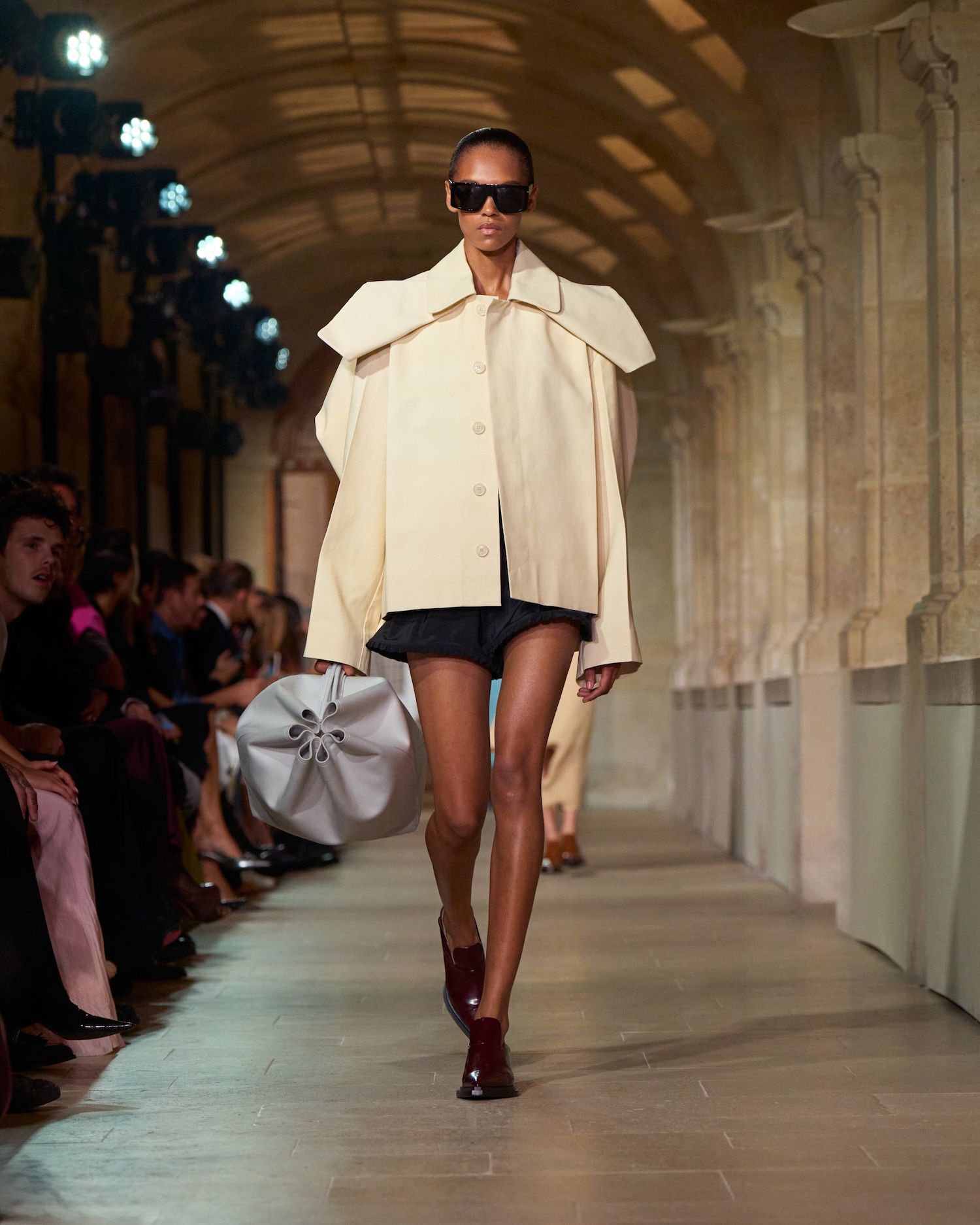 VB_SS26_4x5_RUNWAY_LOOK_19