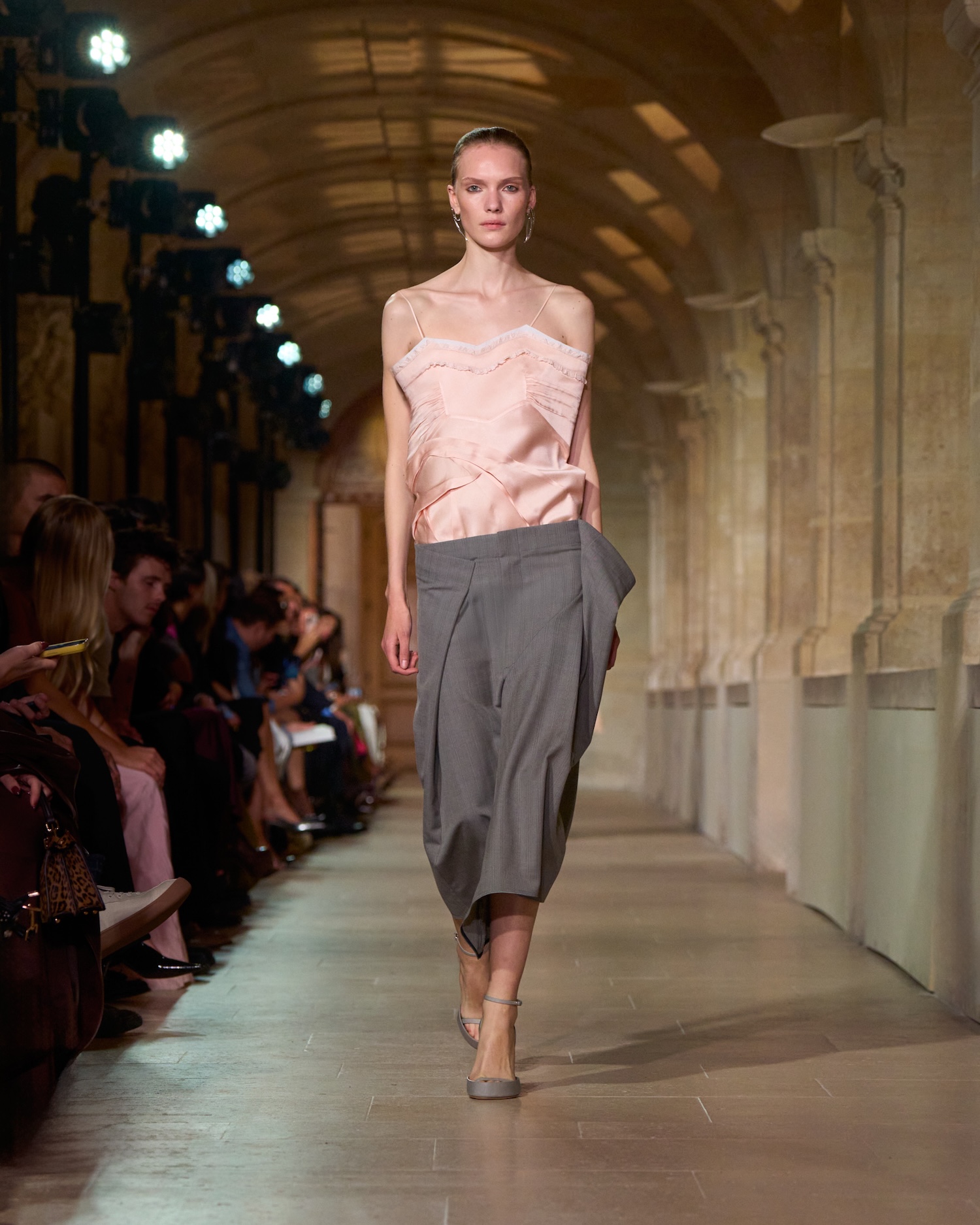 VB_SS26_4x5_RUNWAY_LOOK_31