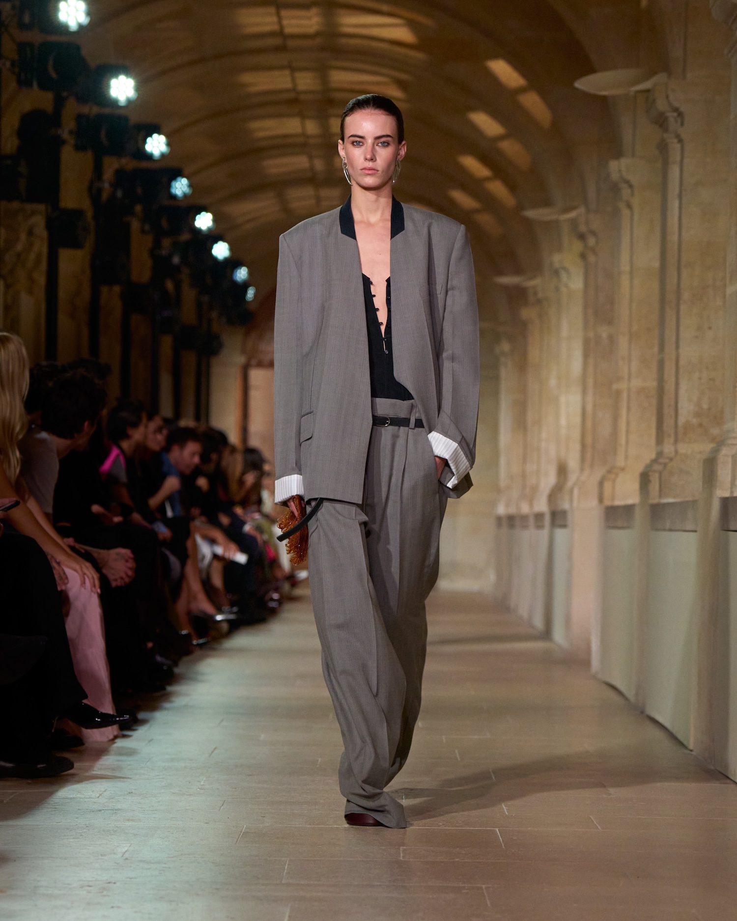 VB_SS26_4x5_RUNWAY_LOOK_38