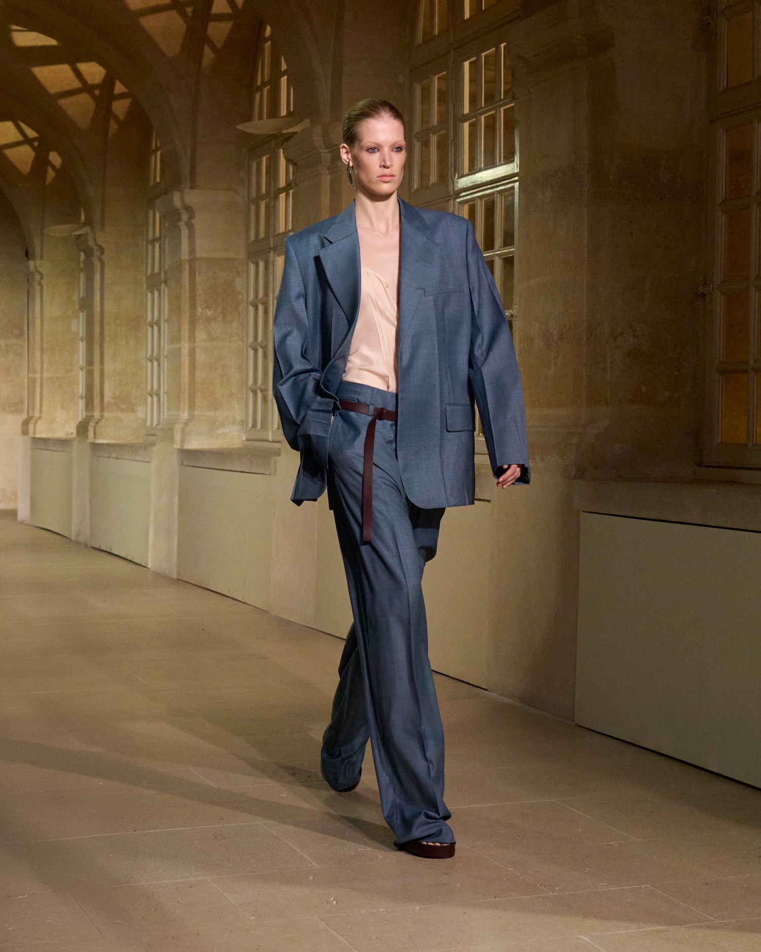 VB_SS26_4x5_RUNWAY_LOOK_40