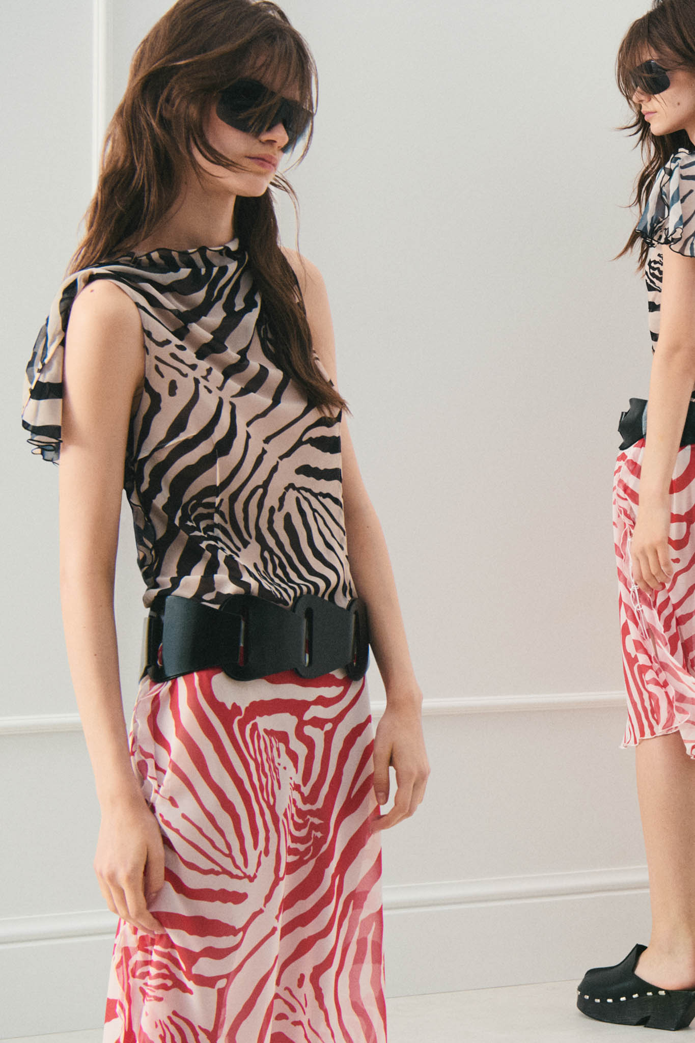 2762_IMAGINE_POS_IRO_250829_07_075_sRGB_F1