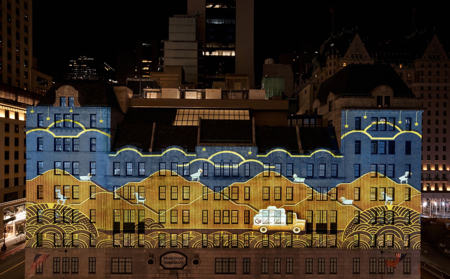 Loro Piana_Bergdorf Goodman Installation_Facade (1)