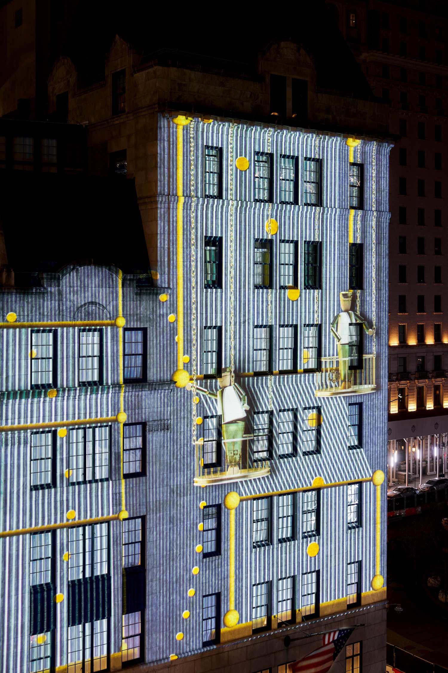 Loro Piana_Bergdorf Goodman Installation_Facade (2)