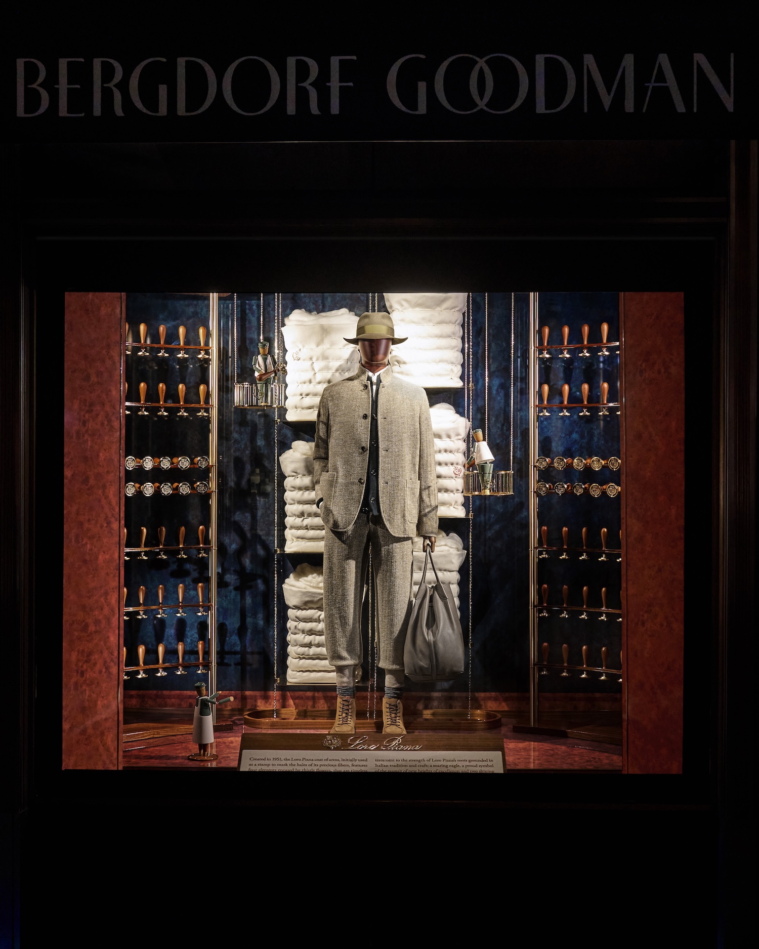 Loro Piana_Bergdorf Goodman Installation_Windows (3)