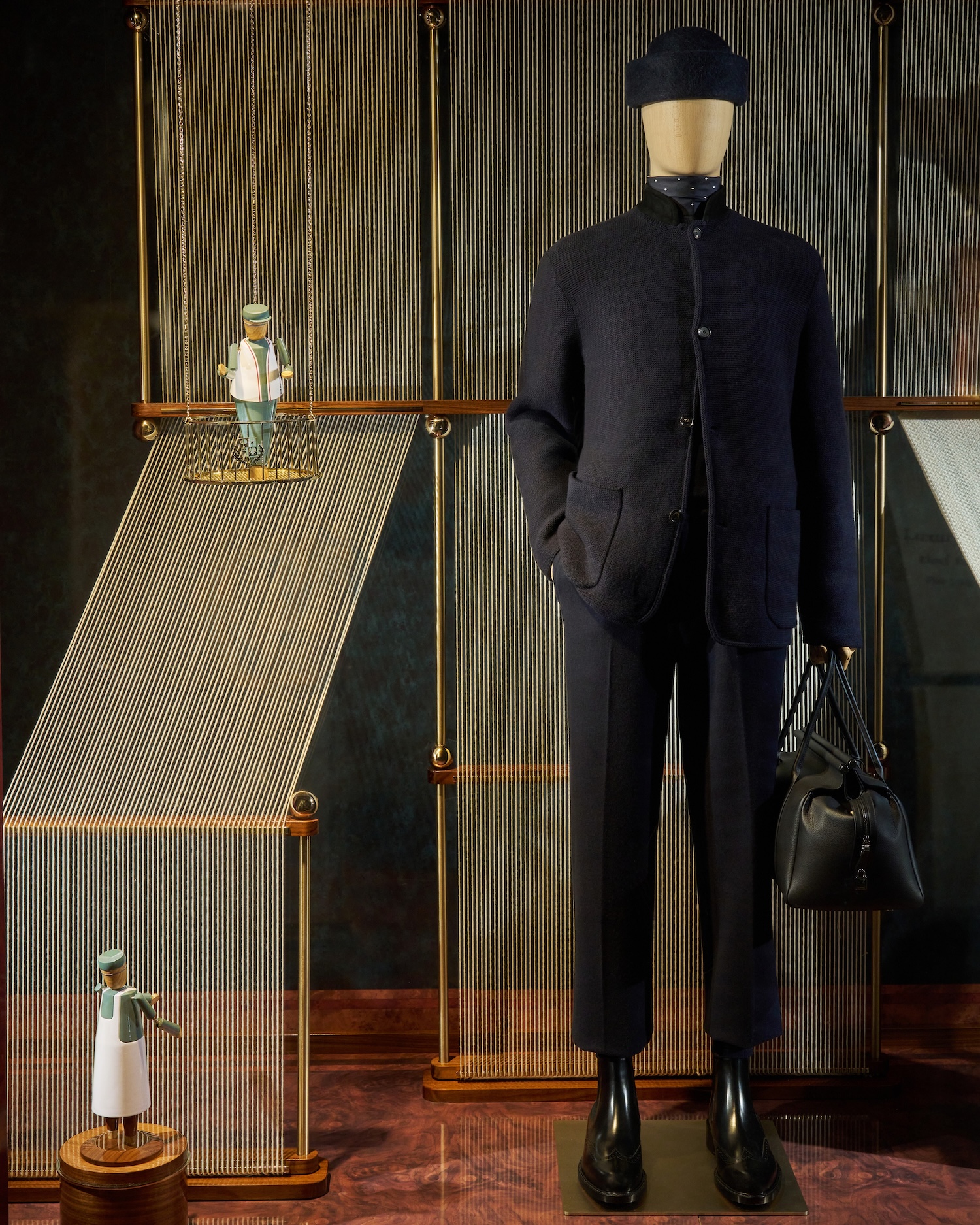 Loro Piana_Bergdorf Goodman Installation_Windows (19)