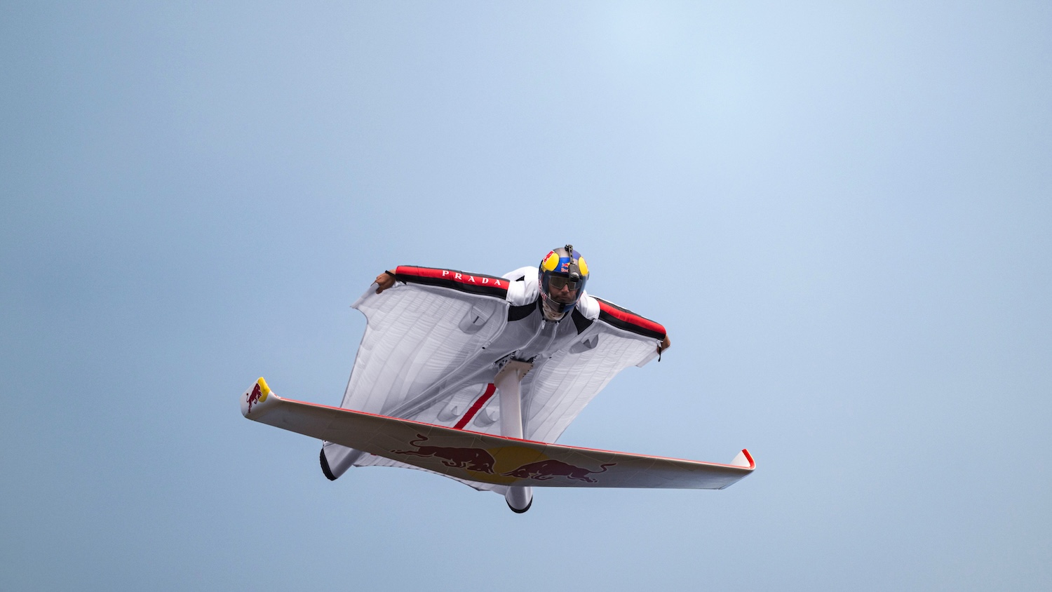 Prada Linea Rossa x Red Bull_Wingsuit Foil – Soaring (5)