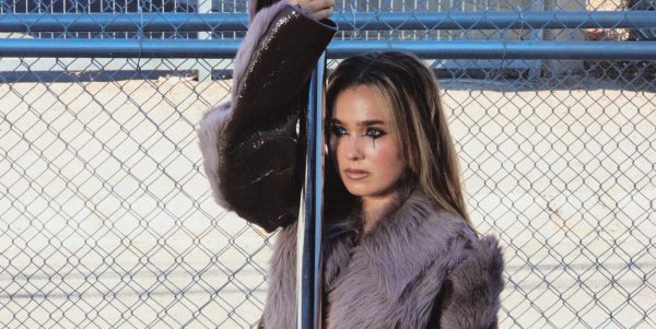 Schön! 49 | haley lu richardson wearing Pandora