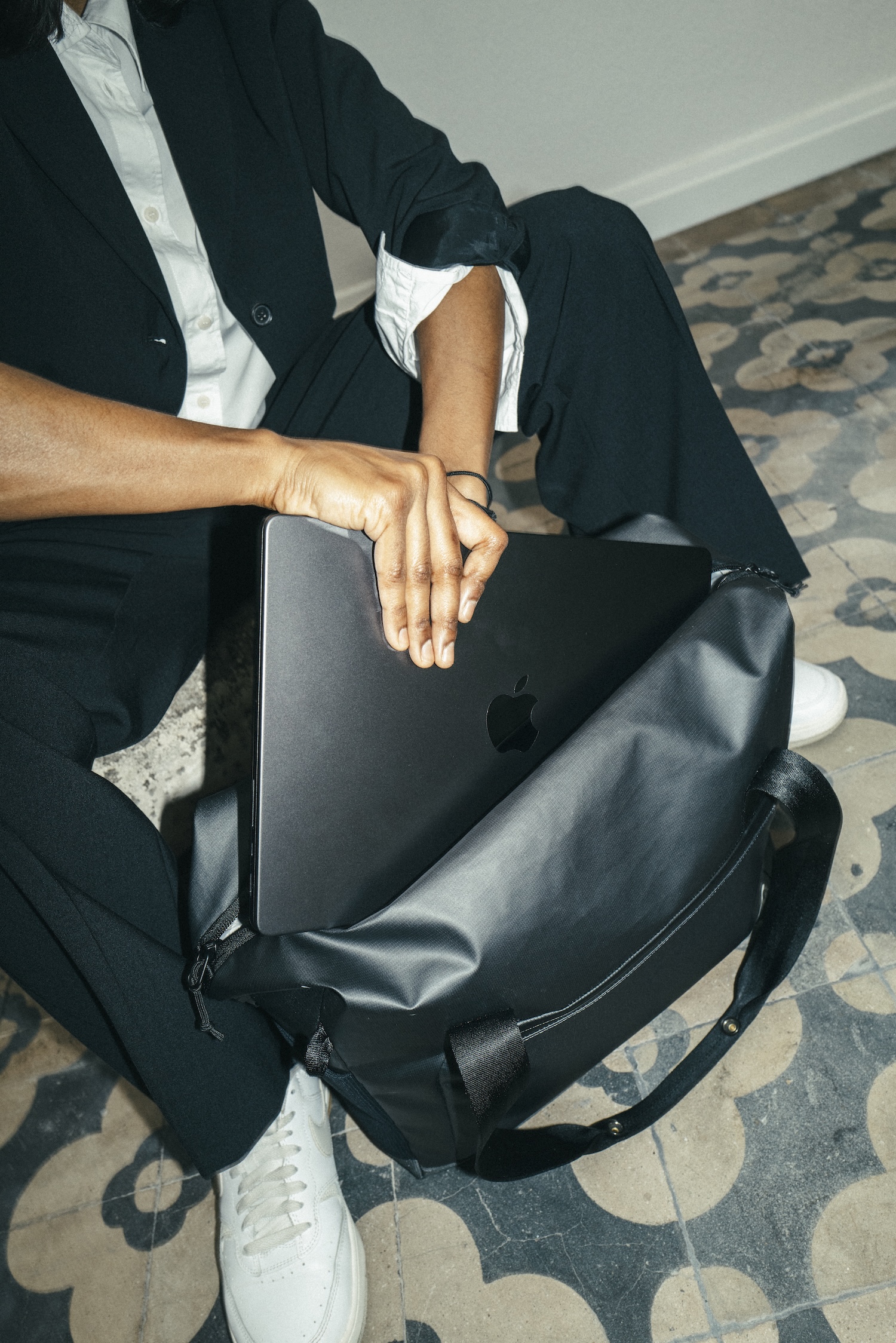 stone island launches stellina ss25 with dj & producer sam