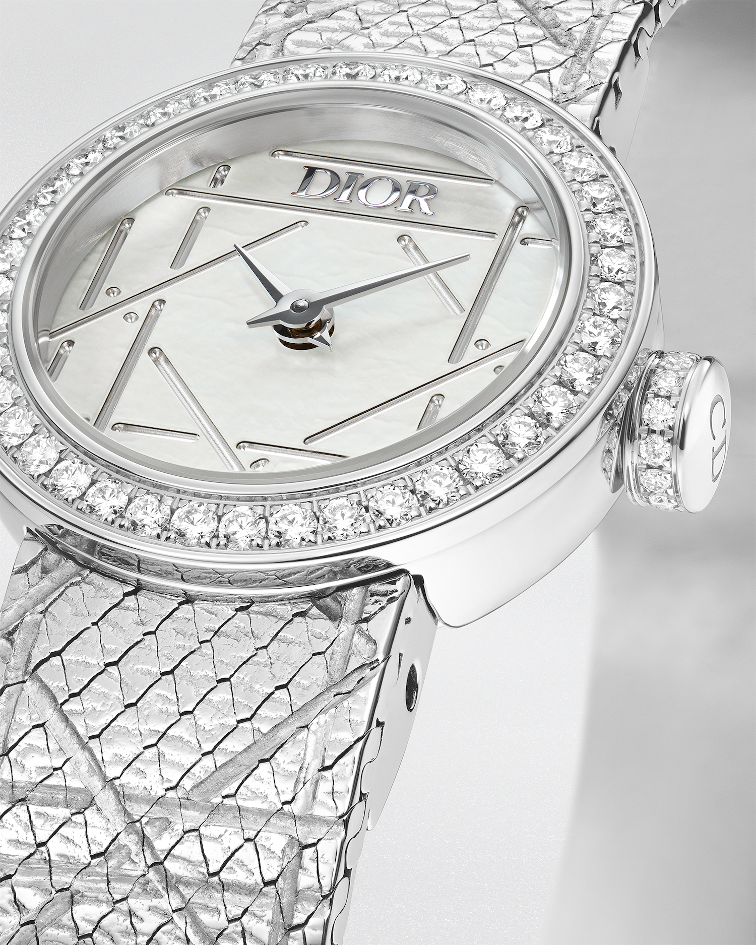 CD04011X1755_SBG_E03