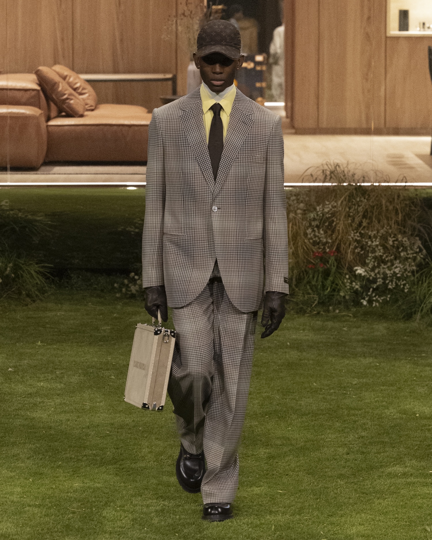 LOUIS VUITTON MENrsquo;S FALL WINTER 2026 LOOK 14